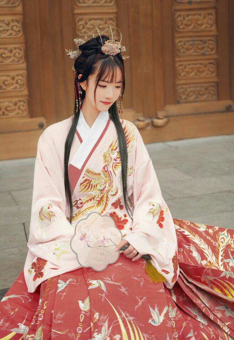 Embracing Traditional Elegance:The Cheongsam Womens New Chinese Style Blouse Embracing Traditional Elegance:The Cheongsam Womens New Chinese Style Blouse