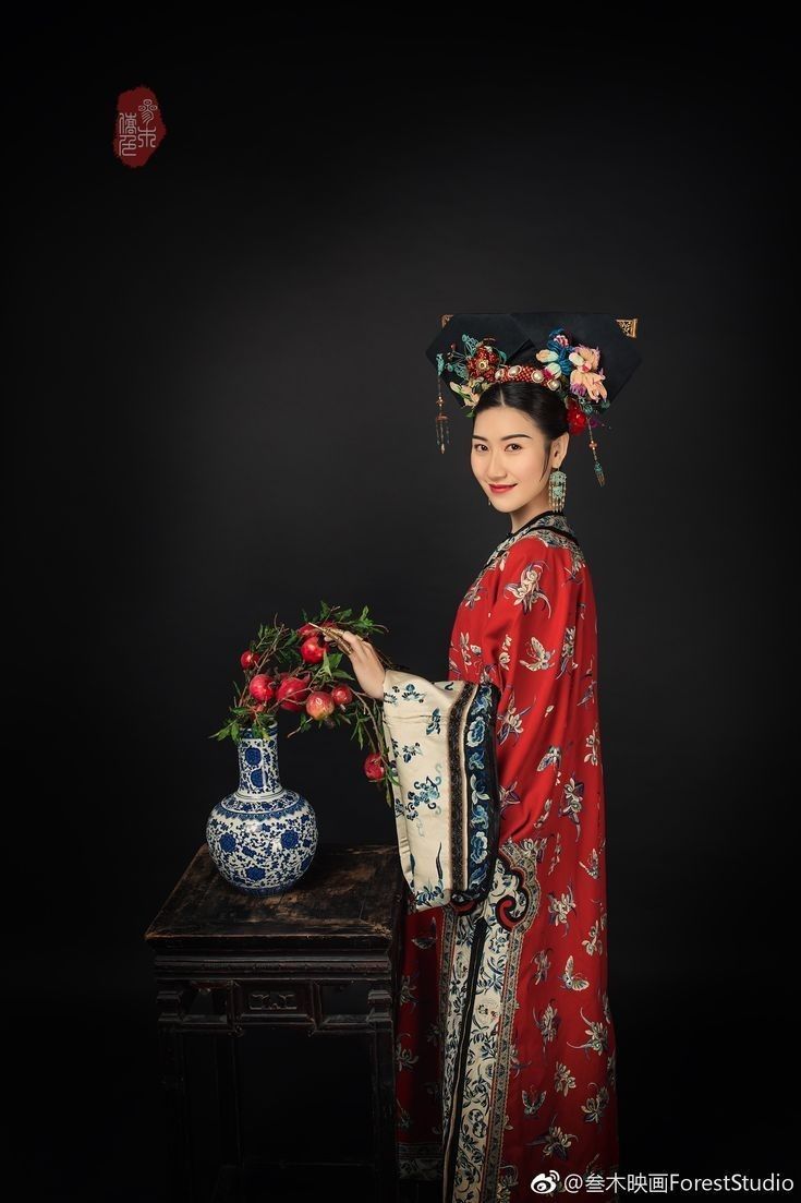 Bamboo Leaf Cheongsam in Plus Sizes:Embracing Traditional Elegance in Comfort Bamboo Leaf Cheongsam in Plus Sizes:Embracing Traditional Elegance in Comfort