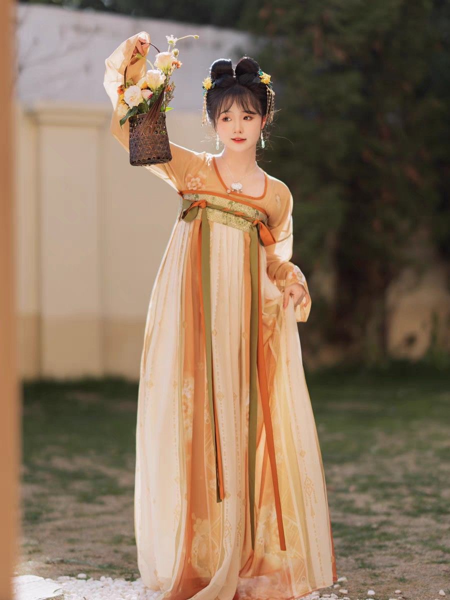 The Evolution of Hanfu Cloud Socks:A Journey into Traditional Chinese Footwear The Evolution of Hanfu Cloud Socks:A Journey into Traditional Chinese Footwear