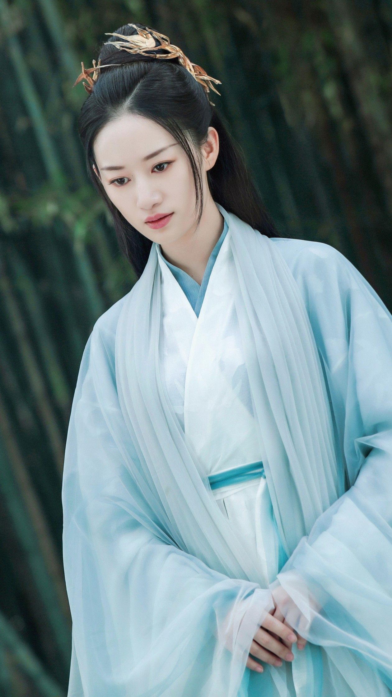 The Elegance of Cheongsam-Style with a Horseface Skirted Dress The Elegance of Cheongsam-Style with a Horseface Skirted Dress