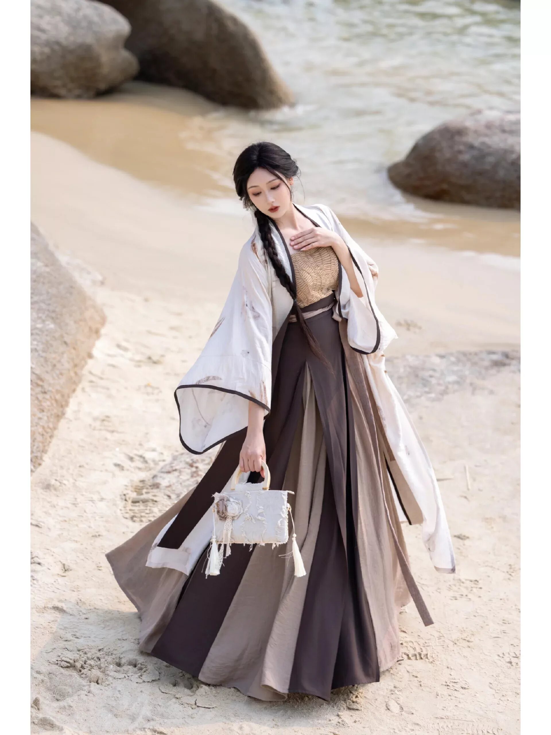 Ancient-Style Hair Ornaments and the Evolution of Traditional Hanfu Headwear Ancient-Style Hair Ornaments and the Evolution of Traditional Hanfu Headwear