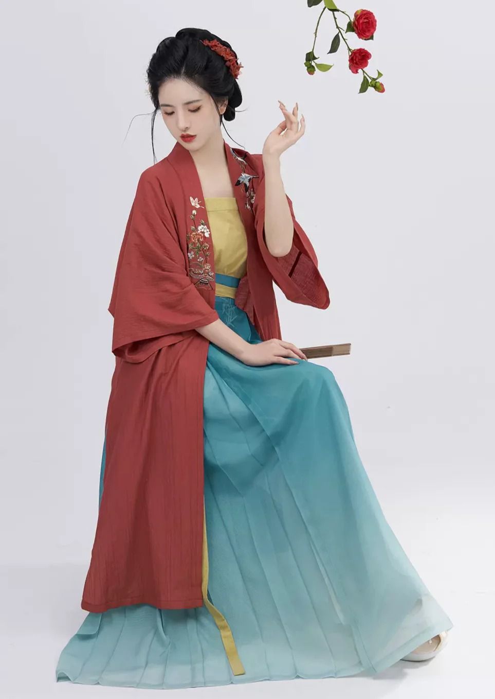 Snowfall Enchantment:The Original Hanfu of Qingsnow