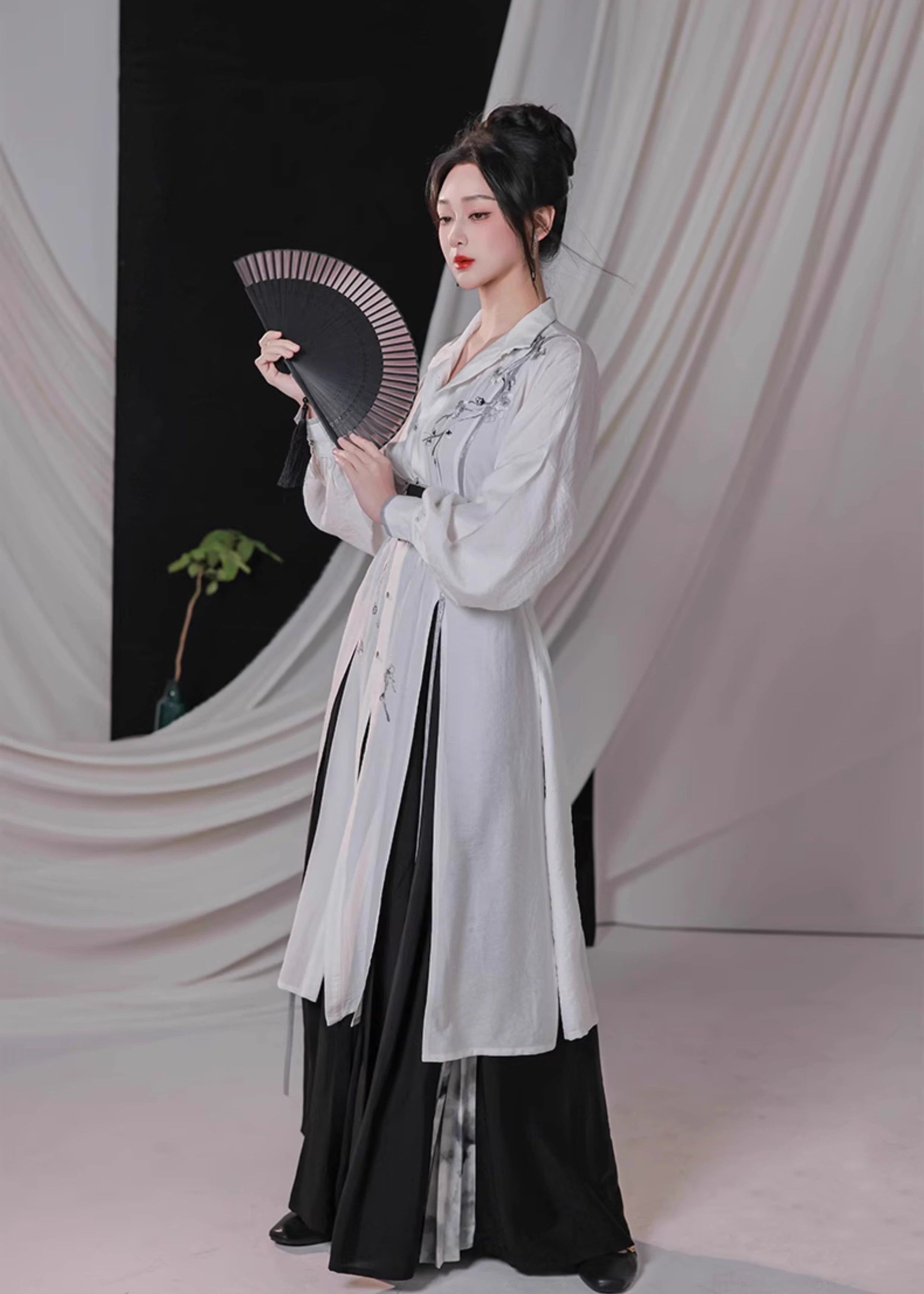 Summer Tang-Style Chinese-Inspired Womens Clothing:Embracing Traditional Elegance Summer Tang-Style Chinese-Inspired Womens Clothing:Embracing Traditional Elegance