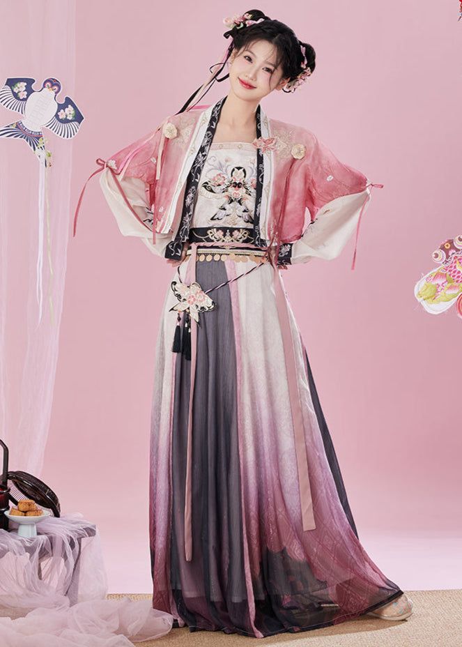 Long-sleeved Cheongsam:A Stylish and Warm Option for Autumn Winter Long-sleeved Cheongsam:A Stylish and Warm Option for Autumn Winter