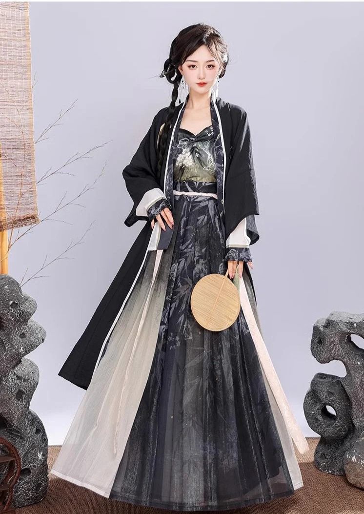 Little Girls Fashion:Traditional Hanfu Shoes and the Modern Hanfu Dress Little Girls Fashion:Traditional Hanfu Shoes and the Modern Hanfu Dress