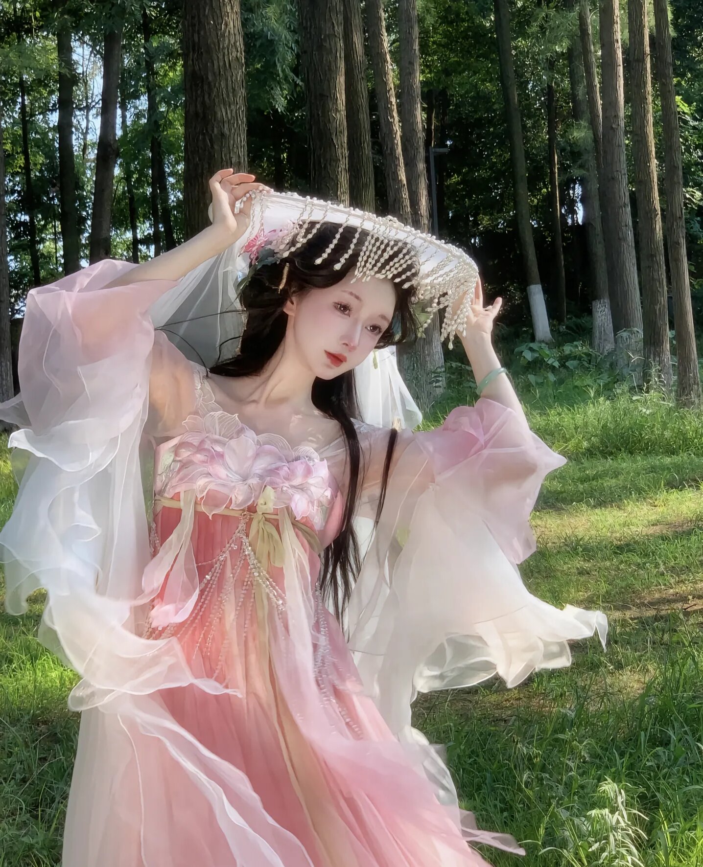 Luxury Hotel Qipao:A Blend of Tradition and Modern Elegance Luxury Hotel Qipao:A Blend of Tradition and Modern Elegance