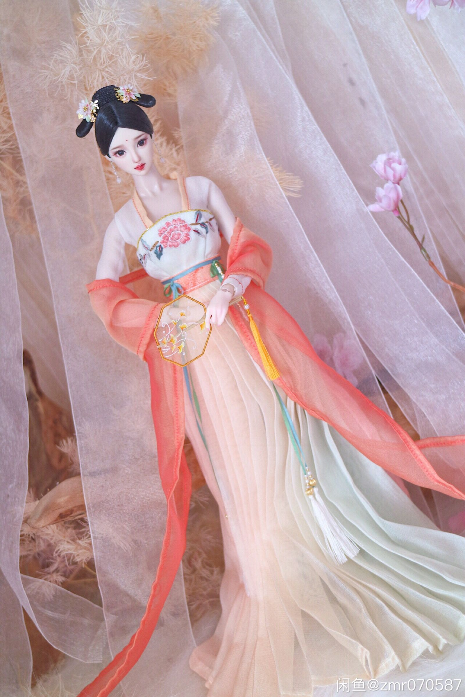 The Allure of Qipao for a Traditional Chinese Wedding The Allure of Qipao for a Traditional Chinese Wedding