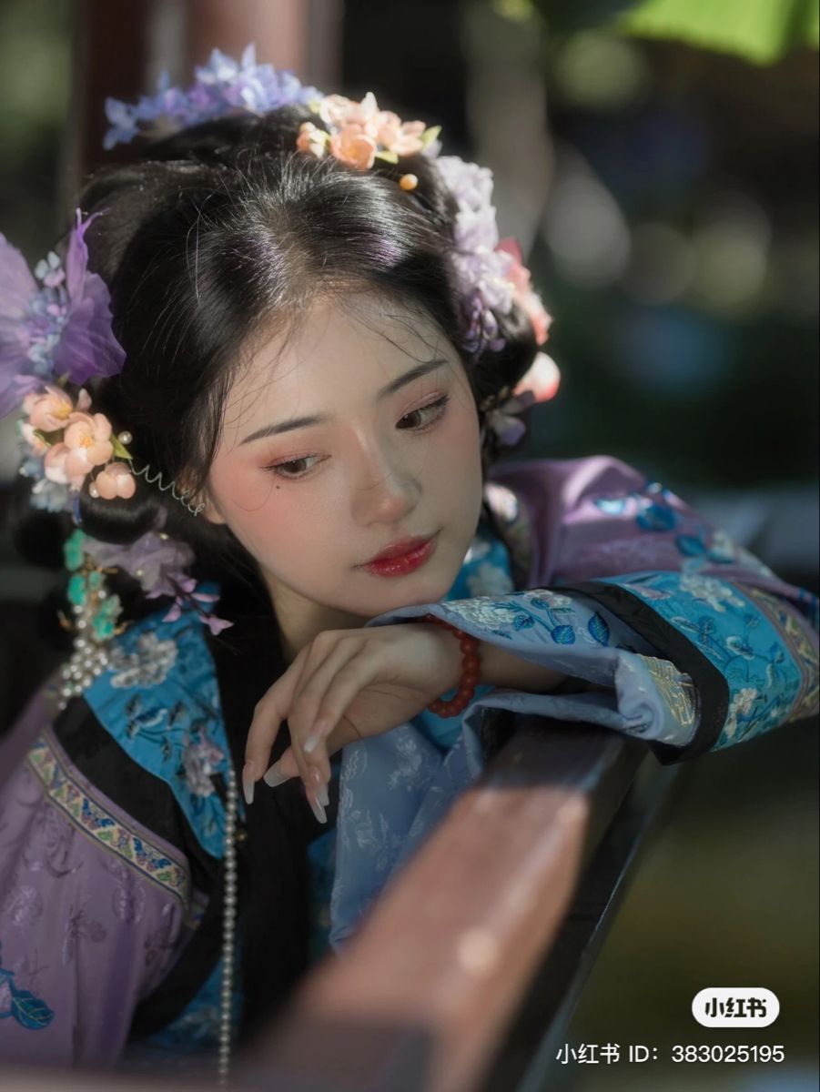 Children in Cheongsam and Tulle Skirt:A Cultural Fusion of Elegance and Fun Children in Cheongsam and Tulle Skirt:A Cultural Fusion of Elegance and Fun
