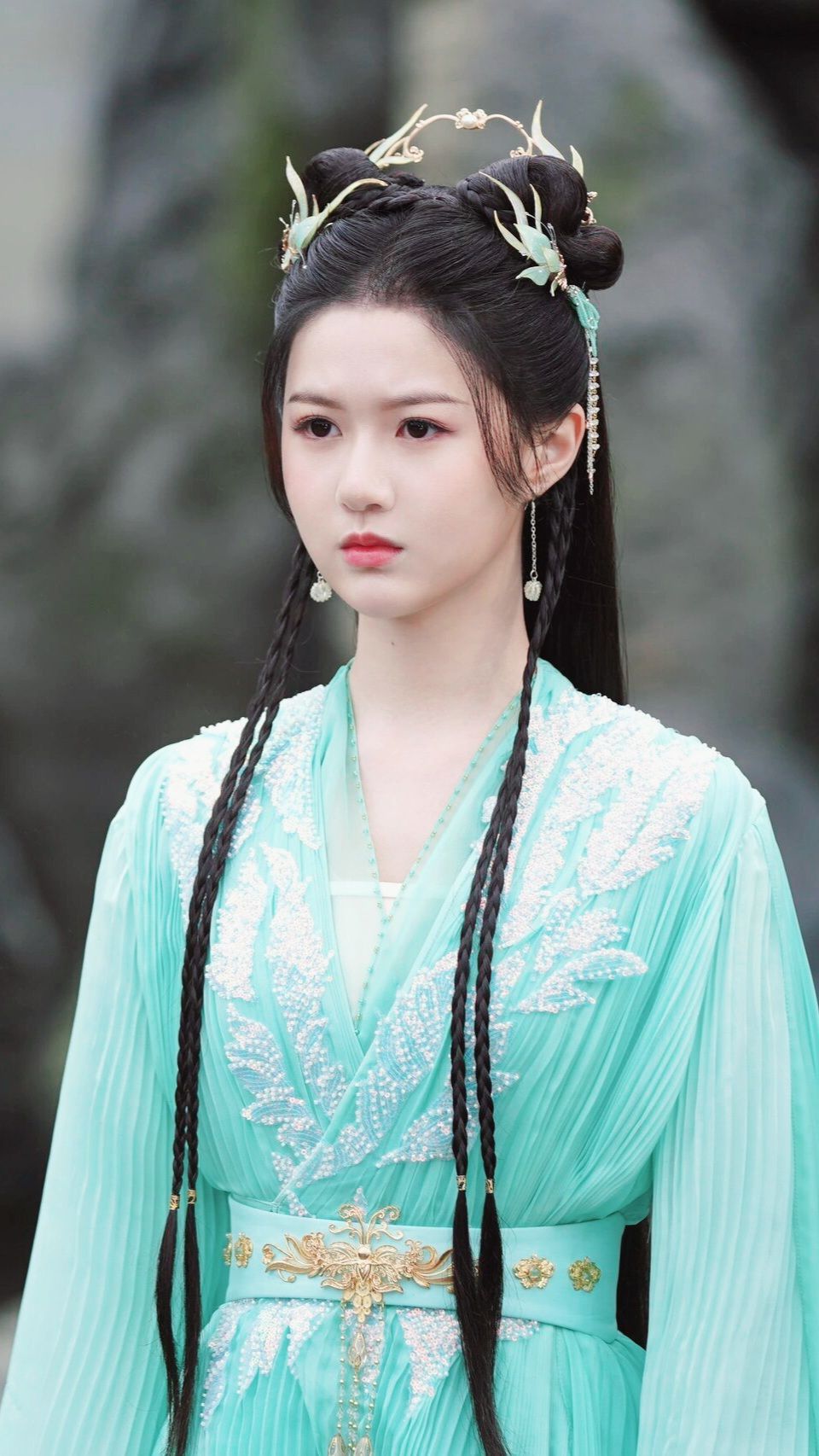 The Black Cheongsam and the Aristocratic Miss of the Republic of China