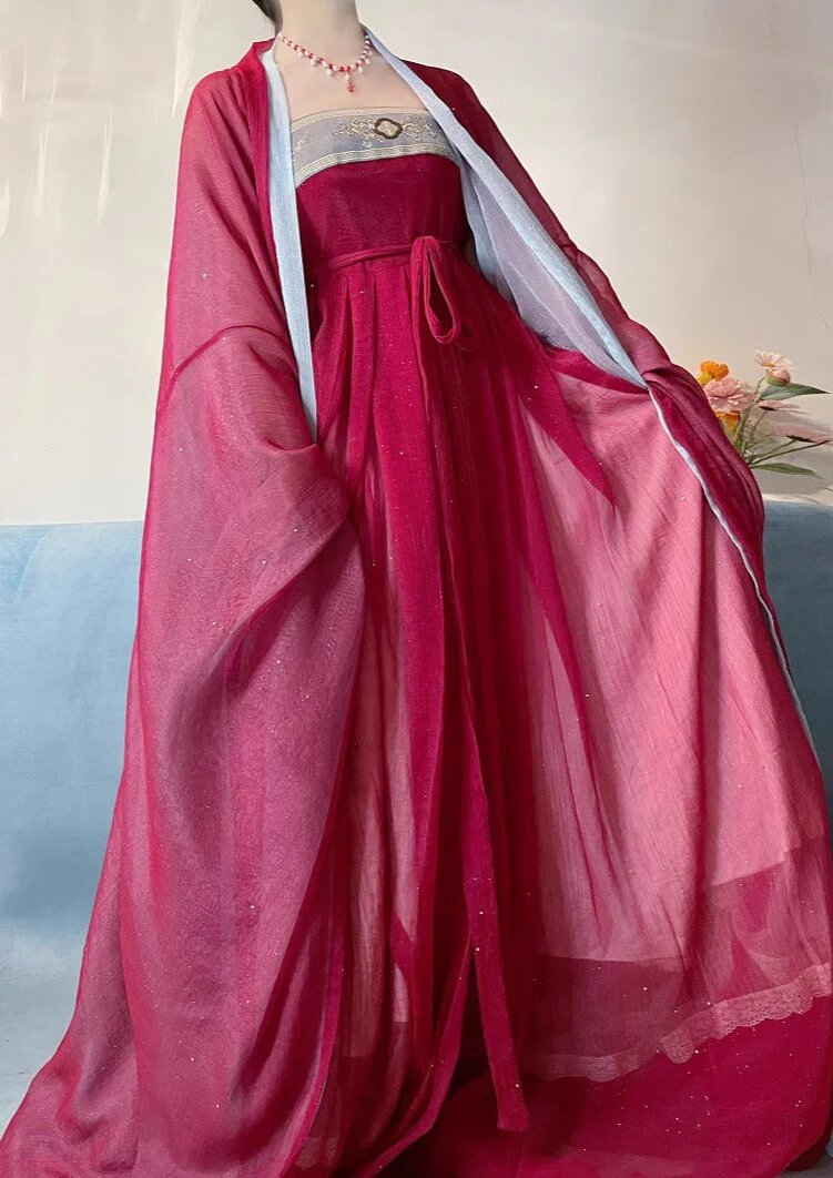 Spring and Autumn Fashion:The Rise of New Chinese-Style Hanfu for Girls Spring and Autumn Fashion:The Rise of New Chinese-Style Hanfu for Girls