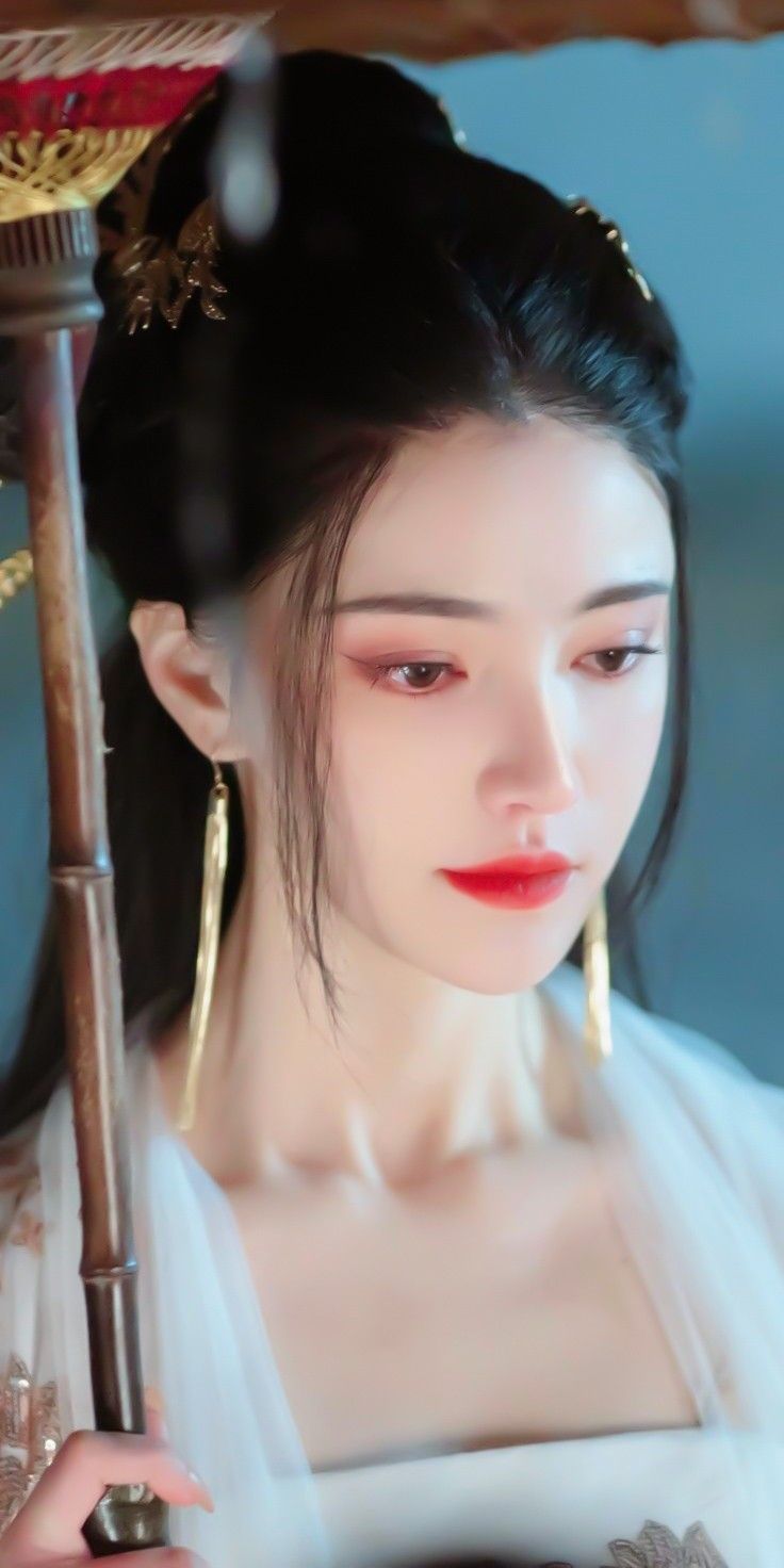 Embracing Traditional Elegance:The New Chinese Red Pony Skin Skirt Set Embracing Traditional Elegance:The New Chinese Red Pony Skin Skirt Set
