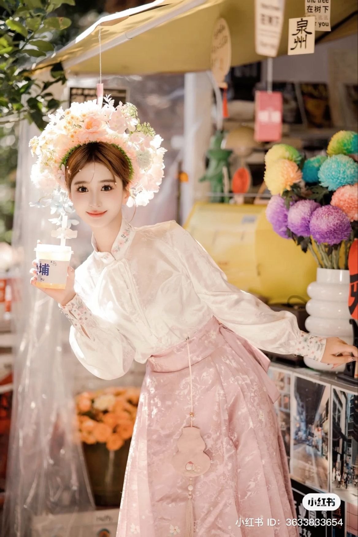French-Inspired Ethereal Cheongsam:A Blend of Elegance and Tradition French-Inspired Ethereal Cheongsam:A Blend of Elegance and Tradition