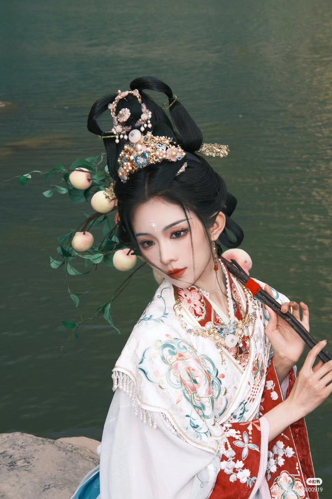 The Allure of Open-Front Cheongsam with Splits:A Closer Look The Allure of Open-Front Cheongsam with Splits:A Closer Look