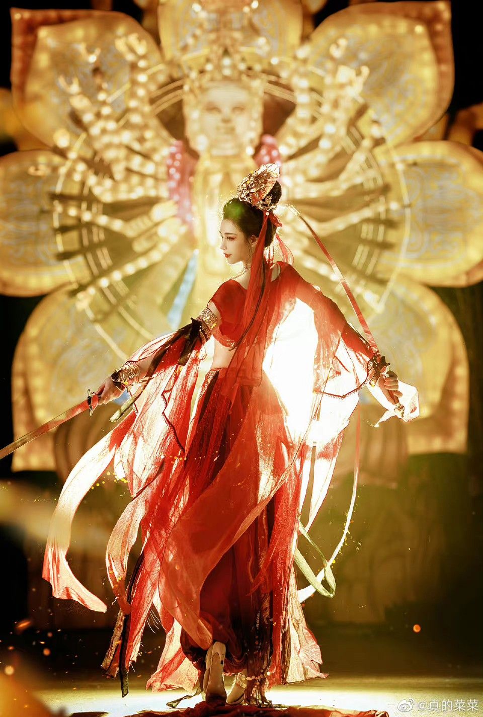 Winter 2023:The Rise of New-Era Cheongsam Fashion Winter 2023:The Rise of New-Era Cheongsam Fashion