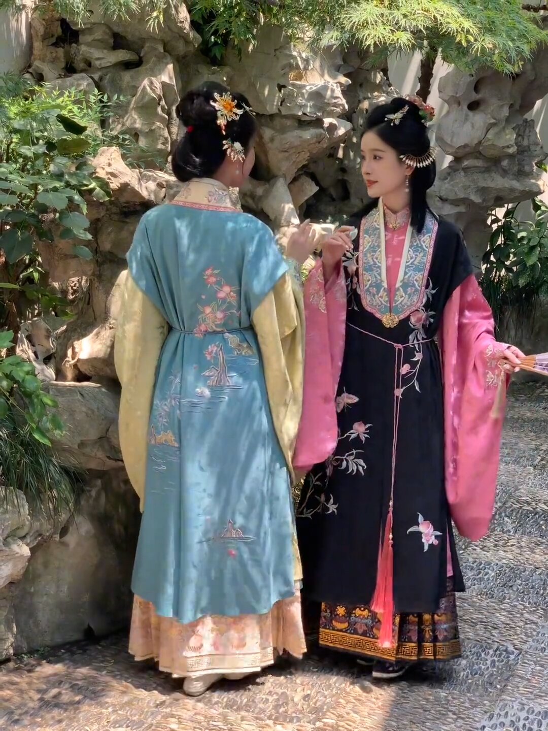 Little Ones in Traditional Splendor:Childrens Hanfu Embroidered Shoes Little Ones in Traditional Splendor:Childrens Hanfu Embroidered Shoes
