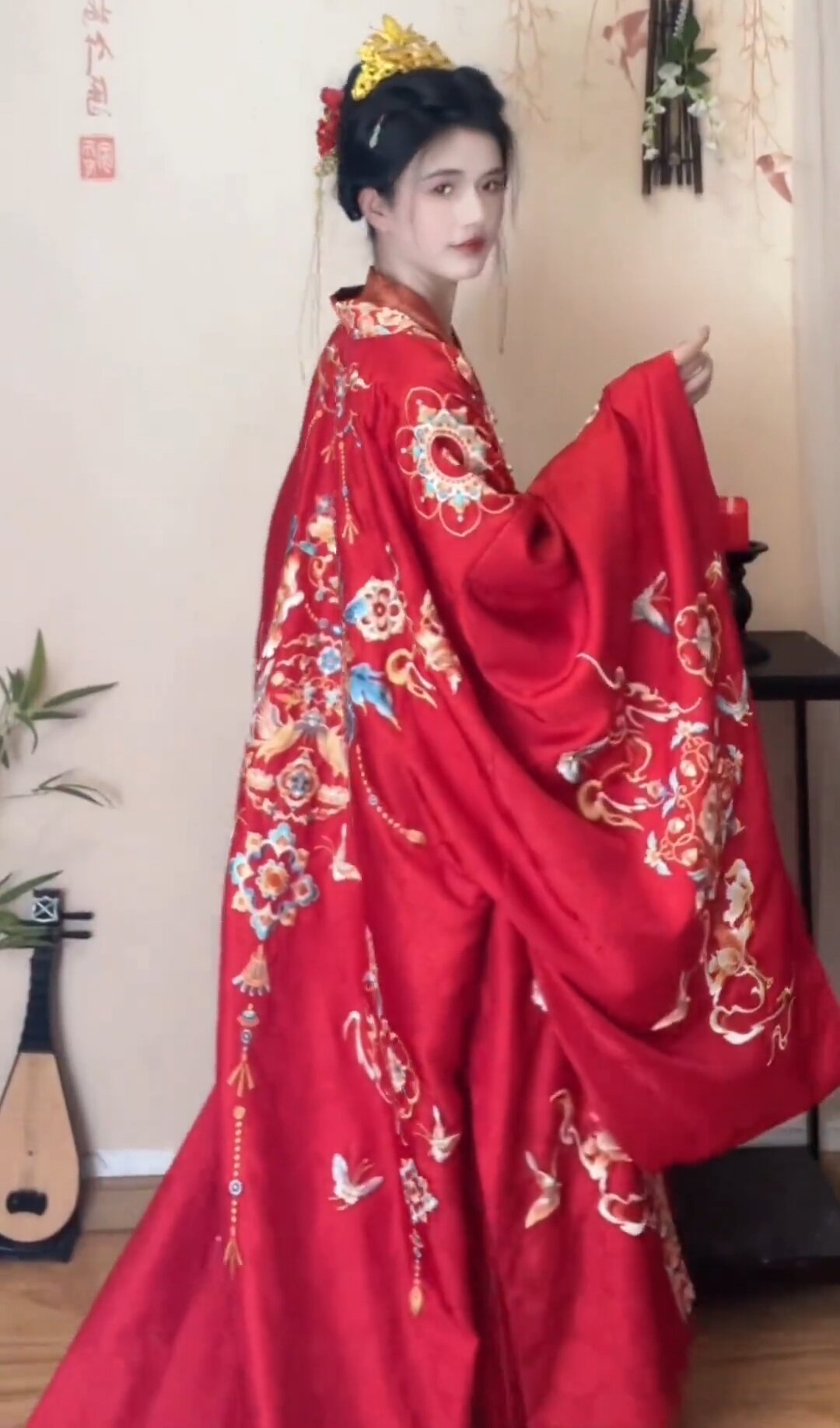 The Allure of Cold and Elegant Hanfu Fashion in the Wei and Jin Dynasties The Allure of Cold and Elegant Hanfu Fashion in the Wei and Jin Dynasties