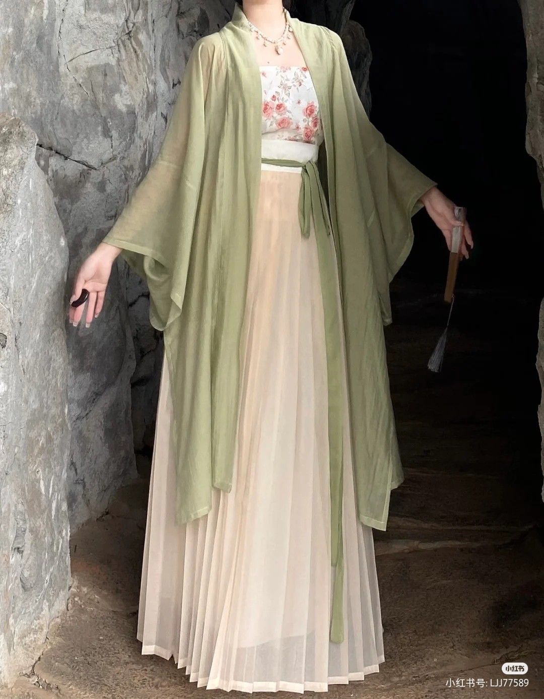 Elegant Designer Styles of the Horseface Skirt:A Journey into the World of Traditional Fashion Elegant Designer Styles of the Horseface Skirt:A Journey into the World of Traditional Fashion