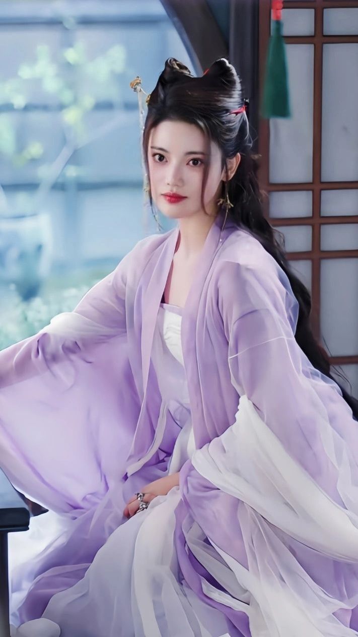 White Hanfu Lingerie:The Elegance of Traditional Chinese Attire White Hanfu Lingerie:The Elegance of Traditional Chinese Attire