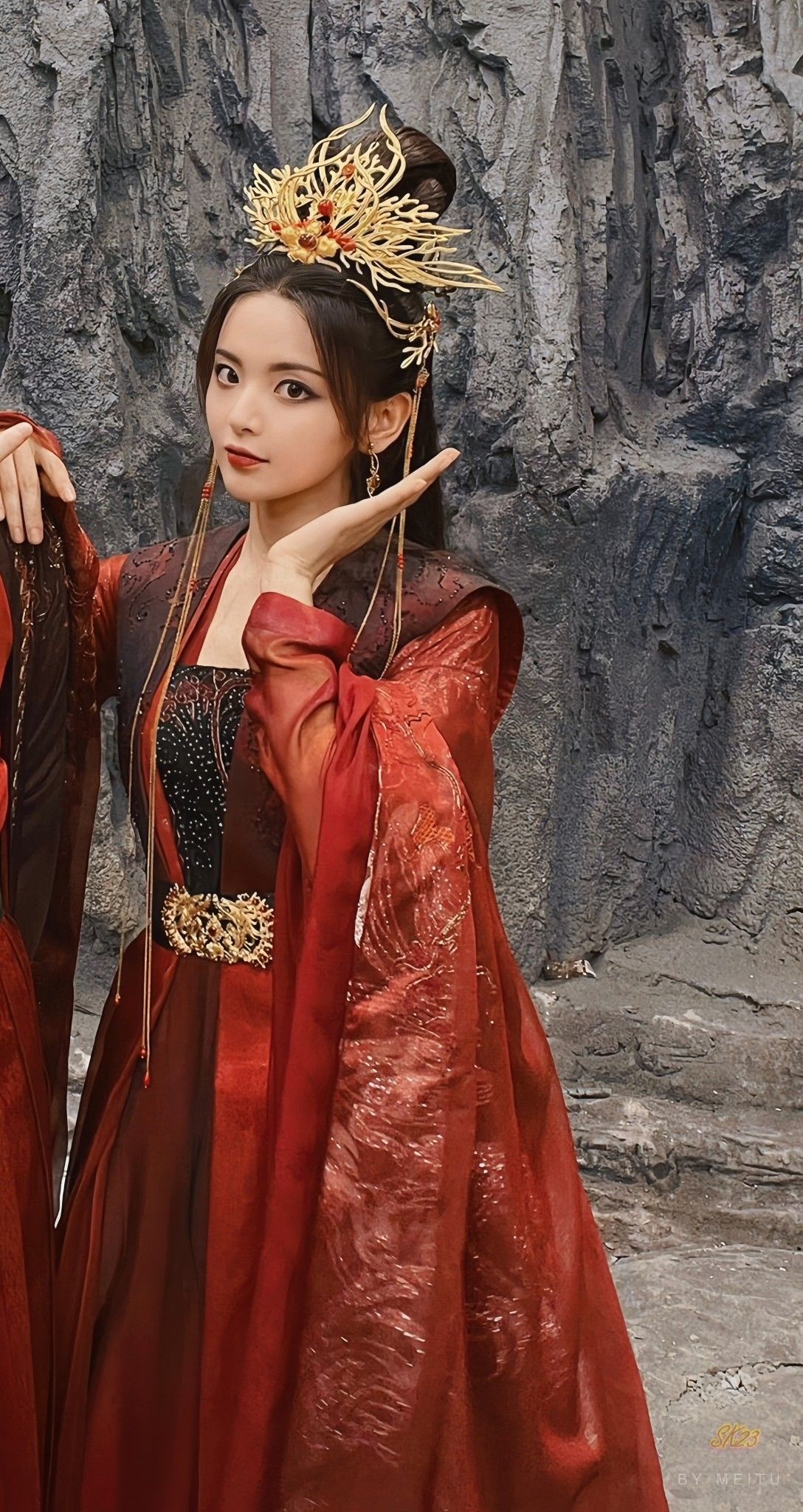 DIY Hanfu Style Fans:Creating a Traditional Beauty