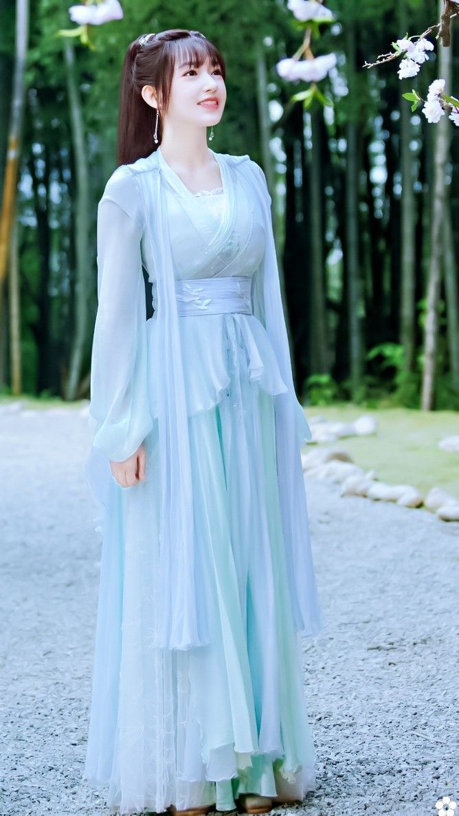 Hangzhou Cheongsam New Styles:Exploding Fashion Trends Hangzhou Cheongsam New Styles:Exploding Fashion Trends