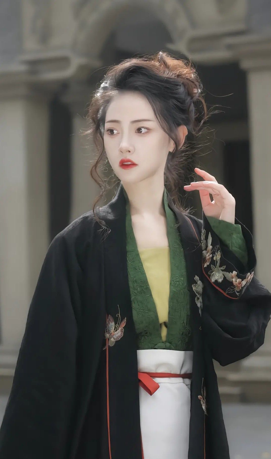 Elegance of Long Cheongsam Skirts:The Imperial Style of the Republic of China Elegance of Long Cheongsam Skirts:The Imperial Style of the Republic of China