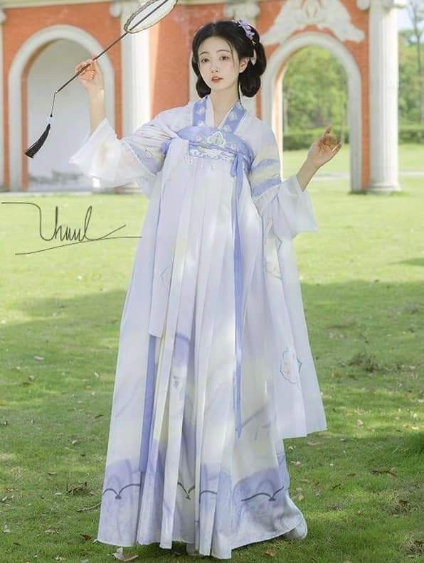 Autumn Collection of Cheongsam for the Joyful Mother-in-Law:Embracing Traditional Elegance Autumn Collection of Cheongsam for the Joyful Mother-in-Law:Embracing Traditional Elegance