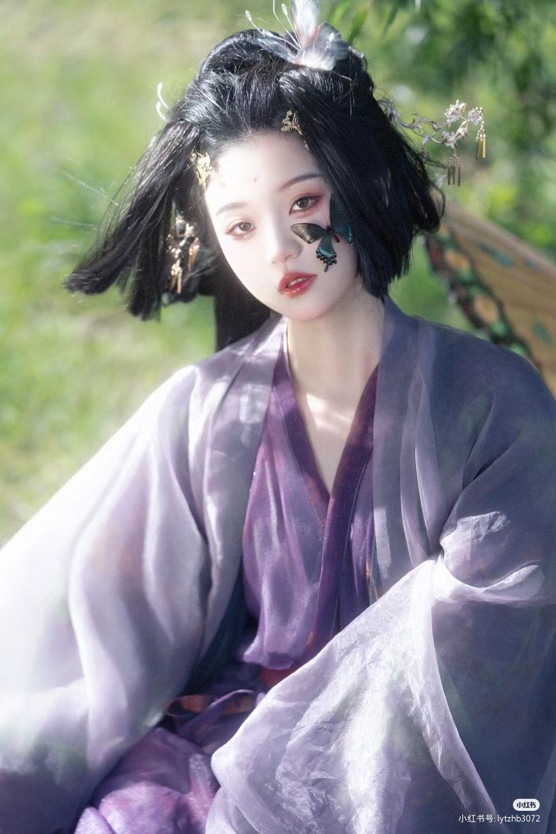 The Splendid Charm of Qiyao Guangxiu Hanfu:The Beauty of Broad-sleeved Traditional Chinese Clothing The Splendid Charm of Qiyao Guangxiu Hanfu:The Beauty of Broad-sleeved Traditional Chinese Clothing