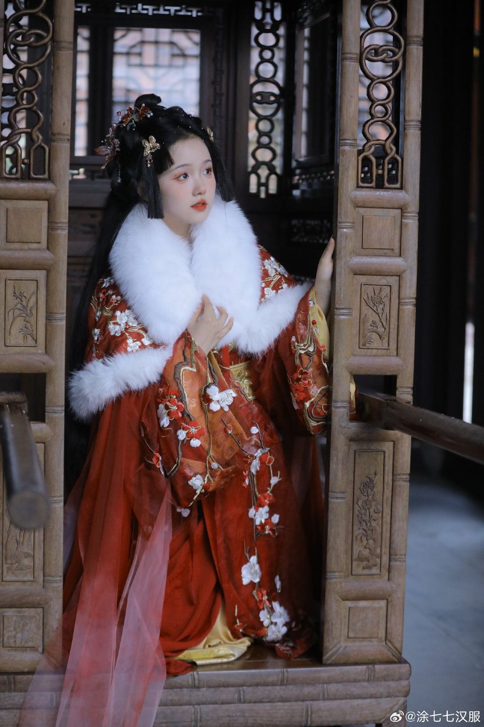 Winter Pink Childrens Hanfu Fashion:A Guide to Styling Your Little One in Traditional Elegance Winter Pink Childrens Hanfu Fashion:A Guide to Styling Your Little One in Traditional Elegance