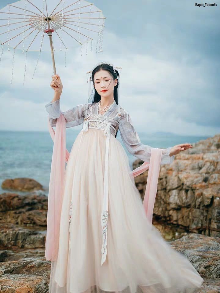 Qingyu Childrens Hanfu Costumes:A Glimpse into Traditional Chinese Charm Qingyu Childrens Hanfu Costumes:A Glimpse into Traditional Chinese Charm