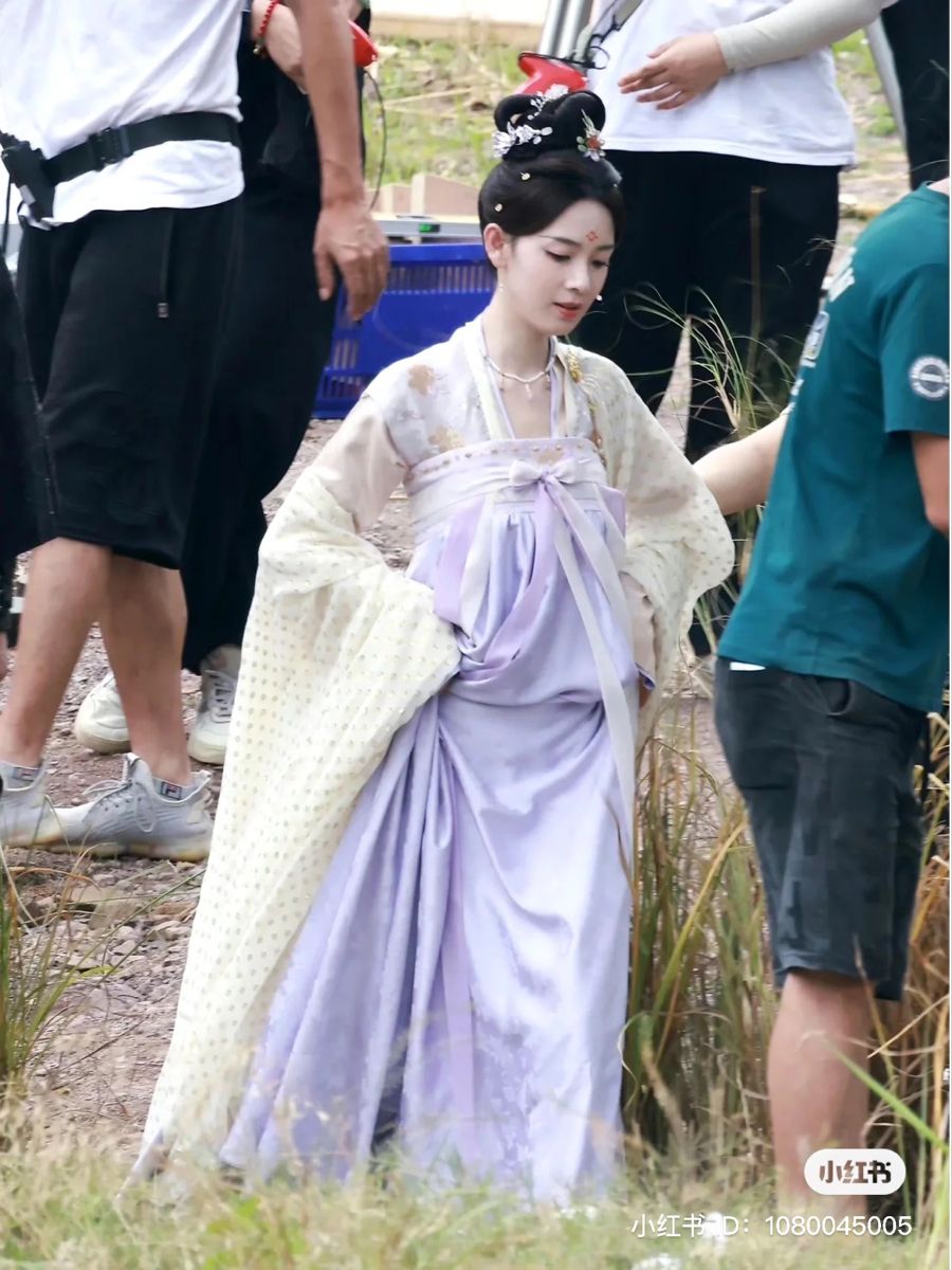 The Splendid Charm of Traditional Chinese Cheongsam:The Republic-Style Qipao The Splendid Charm of Traditional Chinese Cheongsam:The Republic-Style Qipao