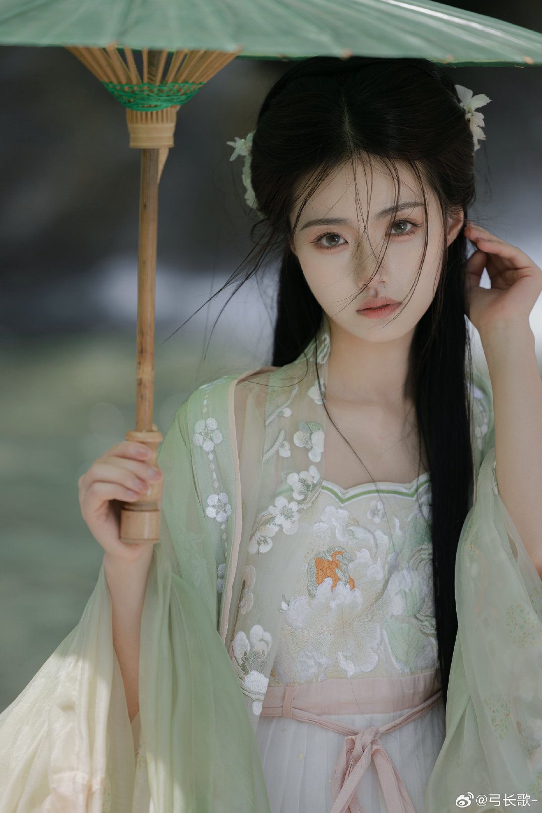 Childrens Traditional Hanfu Fashion:The Cultural Significance of Horseface Style in Ming Dynasty Childrens Traditional Hanfu Fashion:The Cultural Significance of Horseface Style in Ming Dynasty