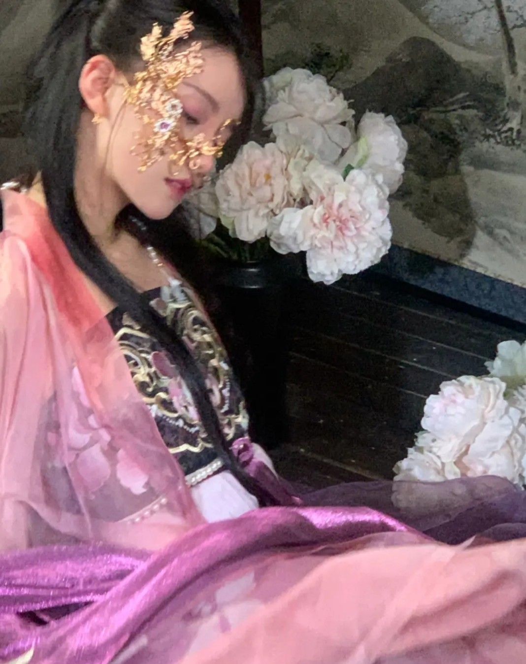 Summer Student Fashion:The Revival of Hanfu for Modern Youth Summer Student Fashion:The Revival of Hanfu for Modern Youth