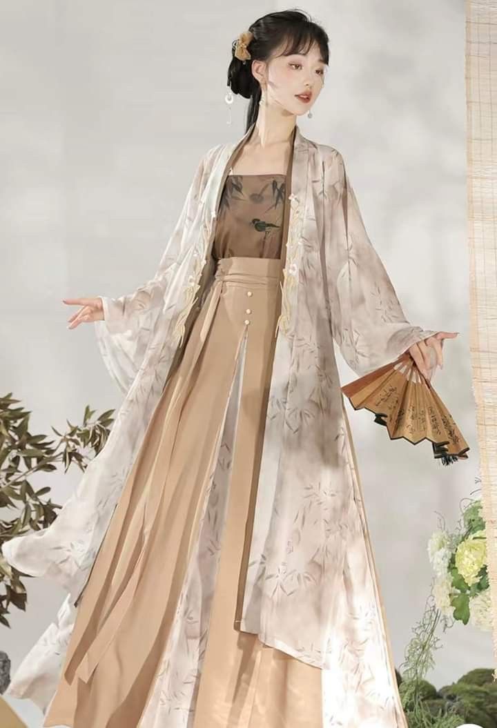 Vintage Elegance:The Rise of Hanfu Womens Fashion with a Blend of Traditional Chinese Splendor Vintage Elegance:The Rise of Hanfu Womens Fashion with a Blend of Traditional Chinese Splendor