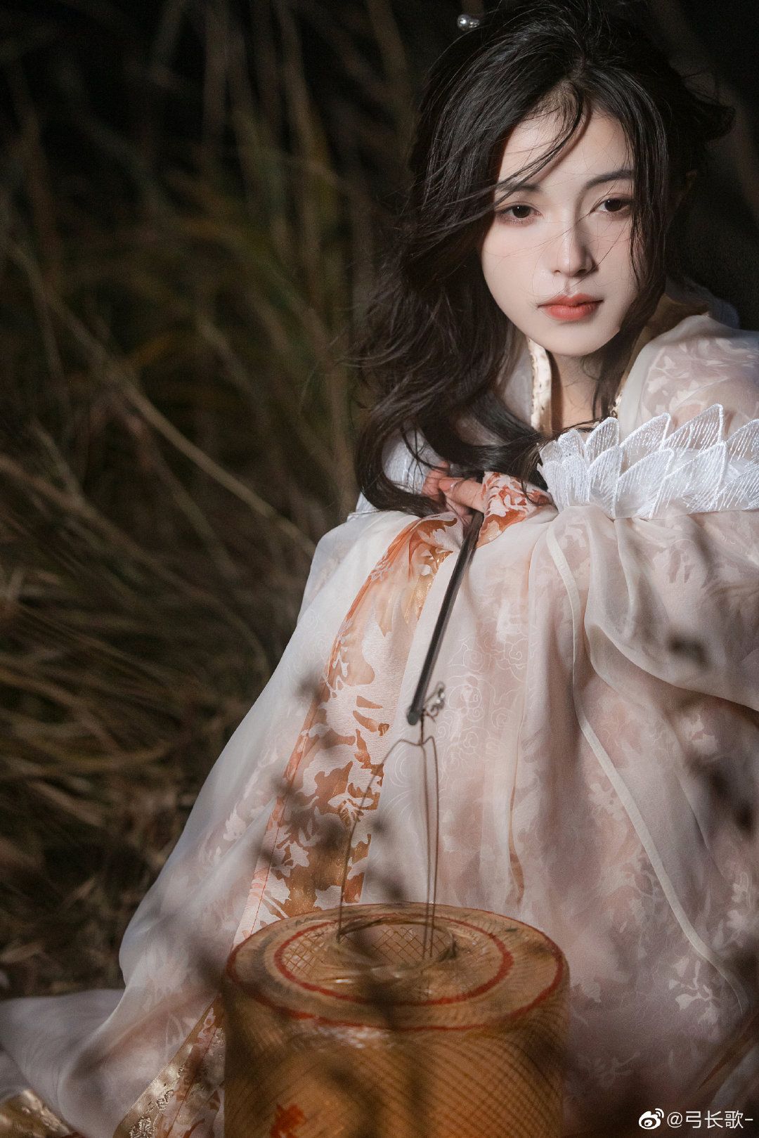 The Charm of a Ma-Mian Skirt in Cream-White The Charm of a Ma-Mian Skirt in Cream-White