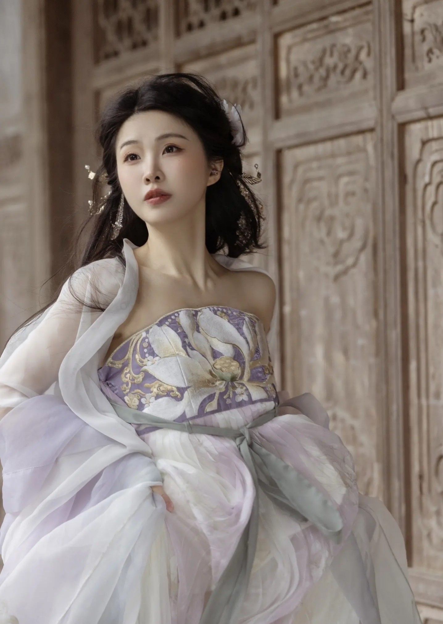 Traditional Chinese Elegance in Girls Cheongsam-Style Hanfu Skirts Traditional Chinese Elegance in Girls Cheongsam-Style Hanfu Skirts