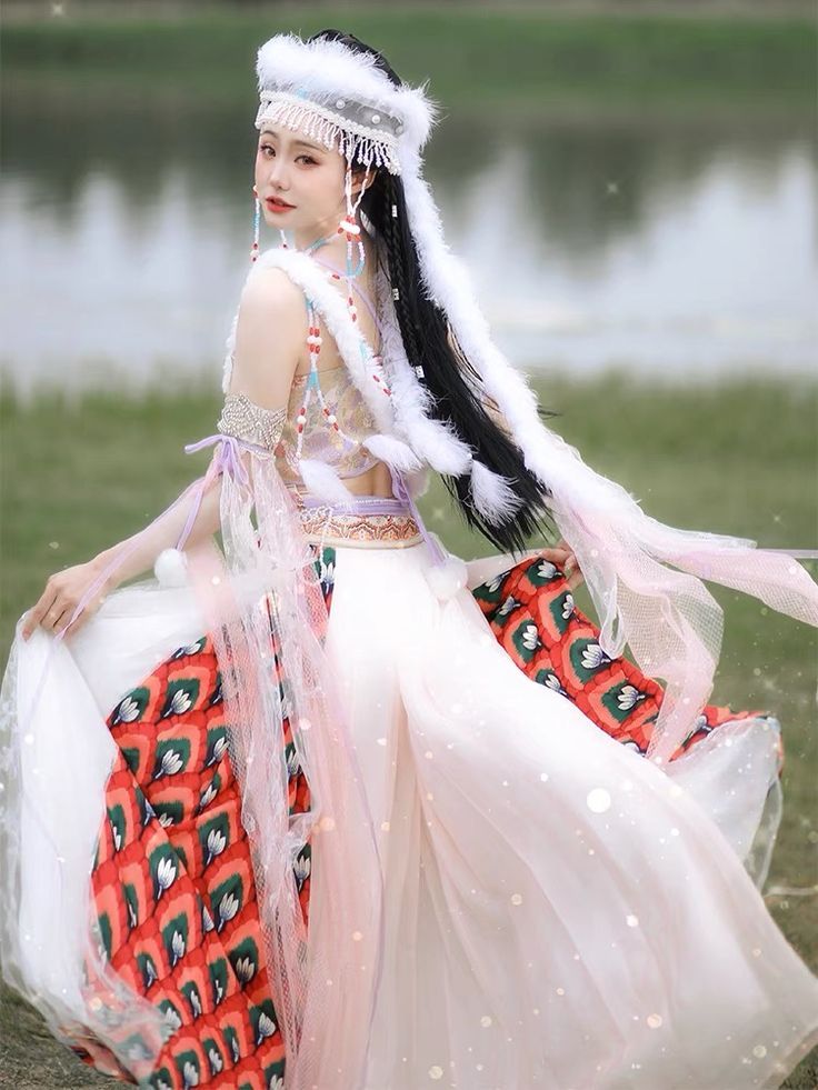 Winter Hanfu Fashion for Women:Exploring the Traditional Beauty of Chinese Traditional Clothing Winter Hanfu Fashion for Women:Exploring the Traditional Beauty of Chinese Traditional Clothing