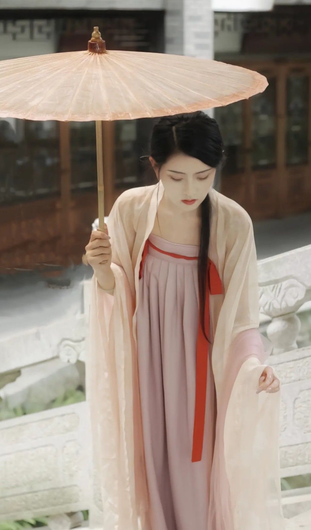 Celebrity-Inspired Traditional Costumes:A Journey Through Ancient Beauty Celebrity-Inspired Traditional Costumes:A Journey Through Ancient Beauty