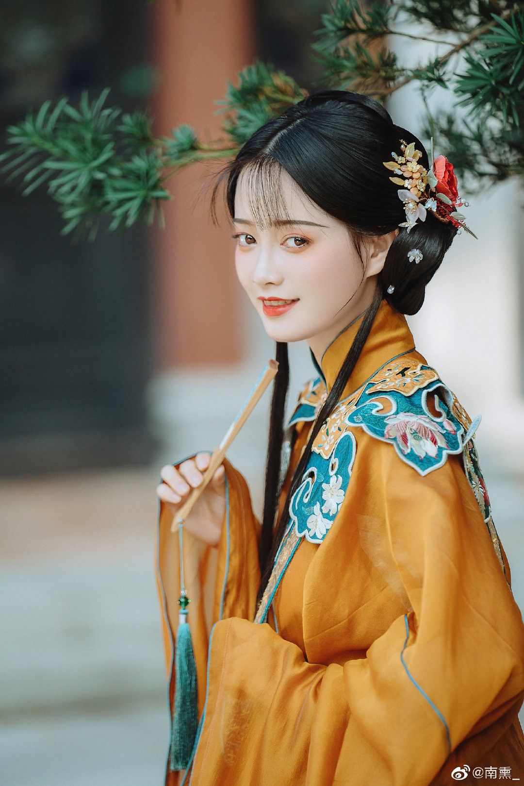 Improving the Design of Cheongsam with Large Sizes through Ramie Fabric Innovation Improving the Design of Cheongsam with Large Sizes through Ramie Fabric Innovation