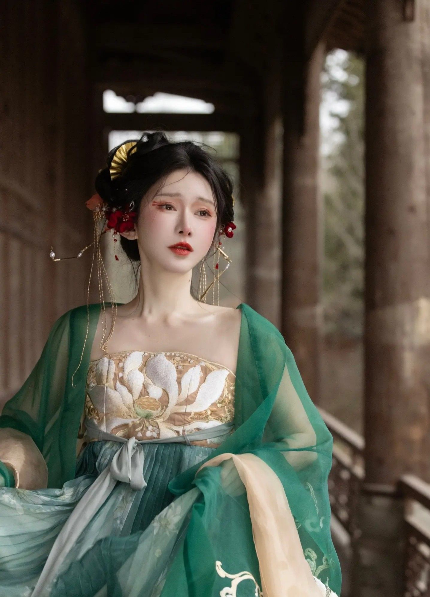 Elegant Girlhood:The Superior Charm of Traditional Hanfu for Young Girls