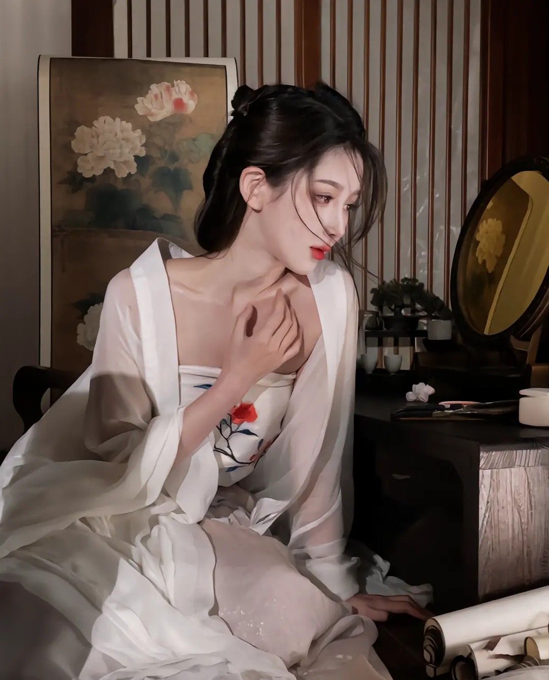 The Enchantment of Long Cheongsam Women:Embracing the Essence of Chinese Heritage The Enchantment of Long Cheongsam Women:Embracing the Essence of Chinese Heritage
