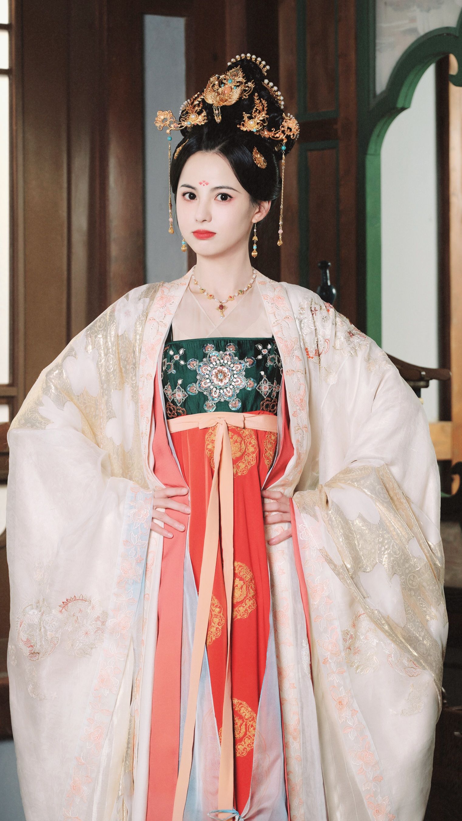 The Little Girl in Hanfu:A Fairy-like Vision in Traditional Elegance The Little Girl in Hanfu:A Fairy-like Vision in Traditional Elegance