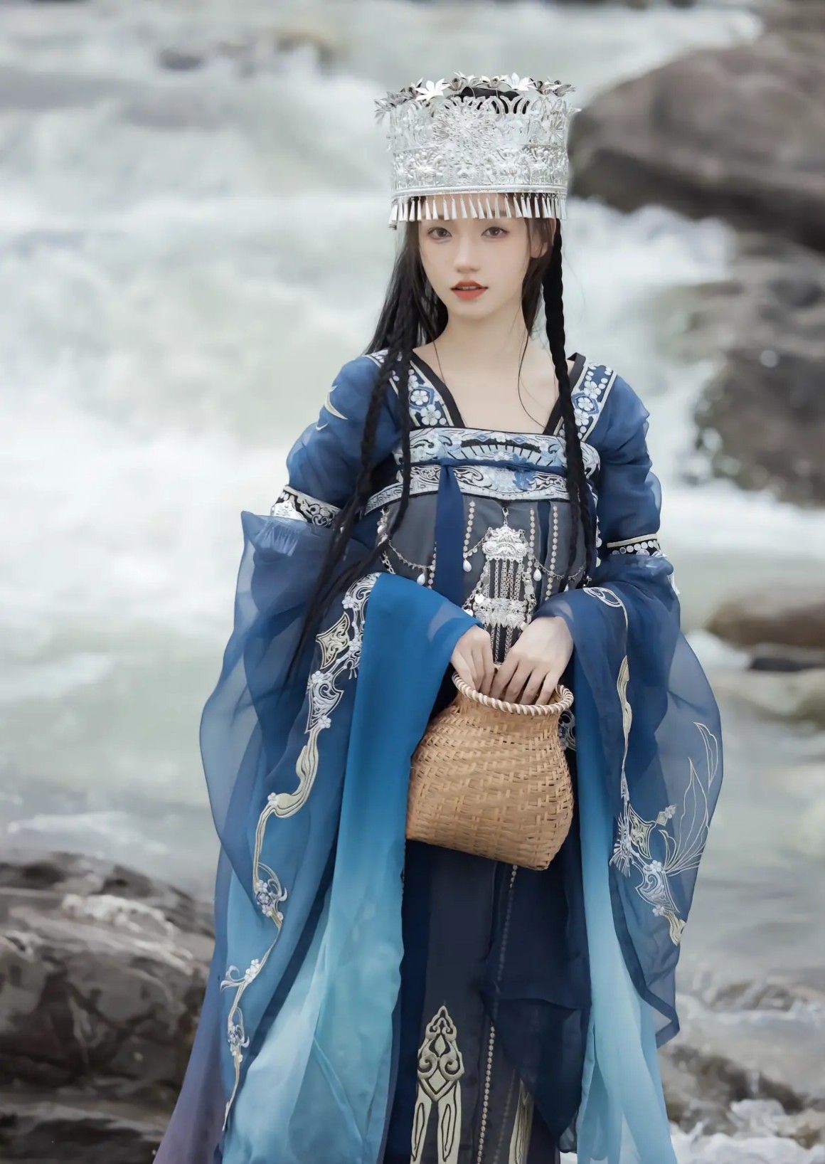 Embracing the Elegance of Chinese Heritage:The Qipao,a Tale of Chinese-Style Womens Clothing Embracing the Elegance of Chinese Heritage:The Qipao,a Tale of Chinese-Style Womens Clothing