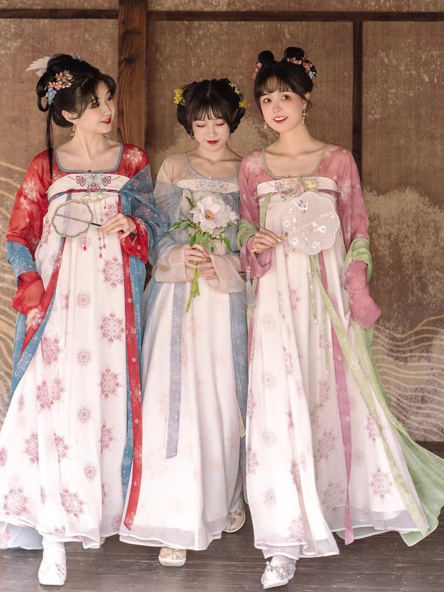 The Ethereal Elegance of Horseface Skirt with Fringes:A Cultural Exploration The Ethereal Elegance of Horseface Skirt with Fringes:A Cultural Exploration