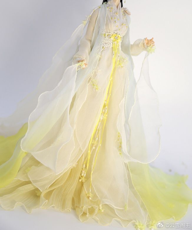 Silk Cheongsam for Girls:A Blend of Tradition and Elegance Silk Cheongsam for Girls:A Blend of Tradition and Elegance