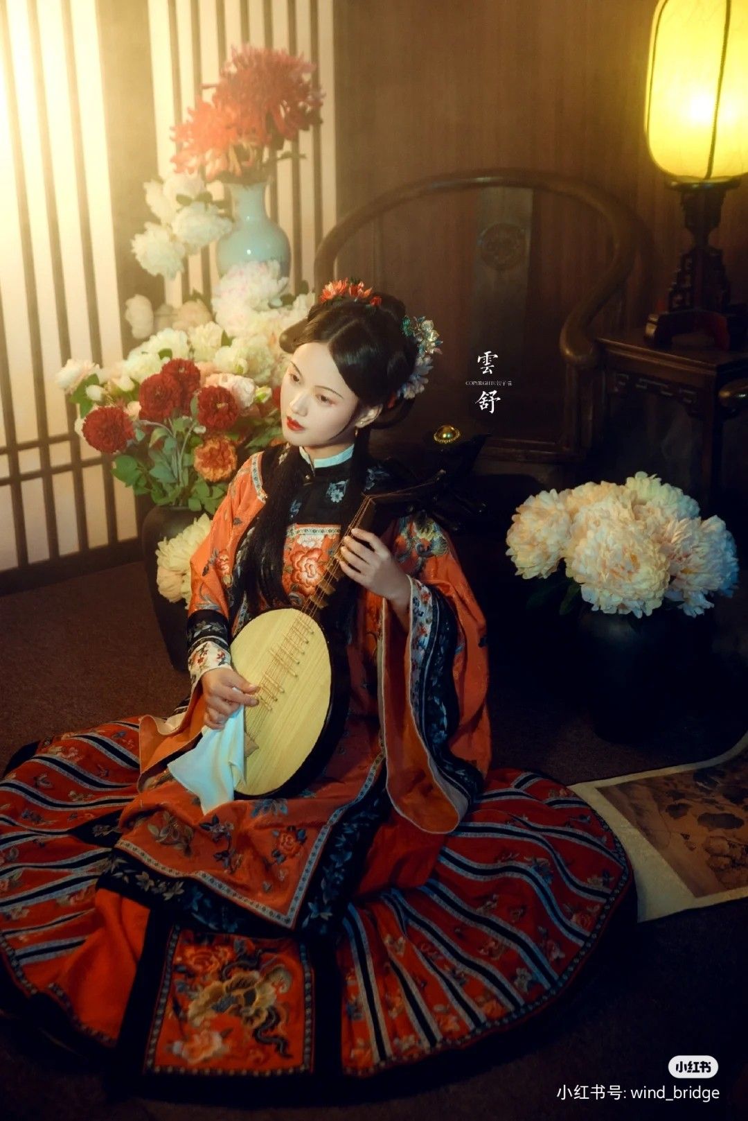 Elegant Pairing of Ma Mian裙 and High Heels:A Fashionable Fusion Elegant Pairing of Ma Mian裙 and High Heels:A Fashionable Fusion