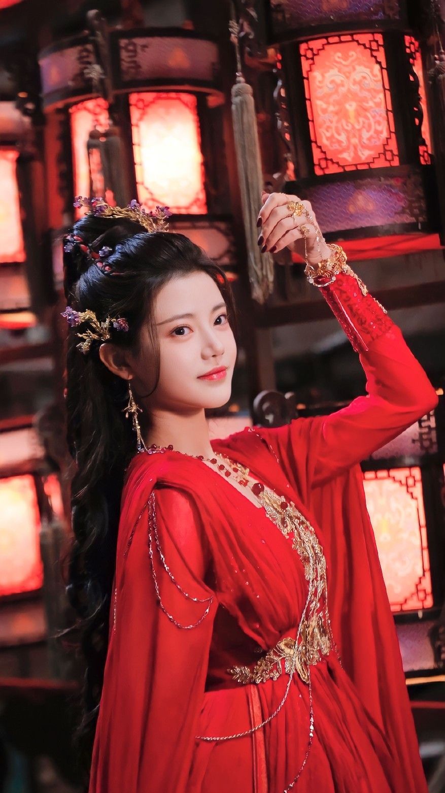 Innovating Qipao Fashion with the Charm of Xiangyunsha Silk Innovating Qipao Fashion with the Charm of Xiangyunsha Silk