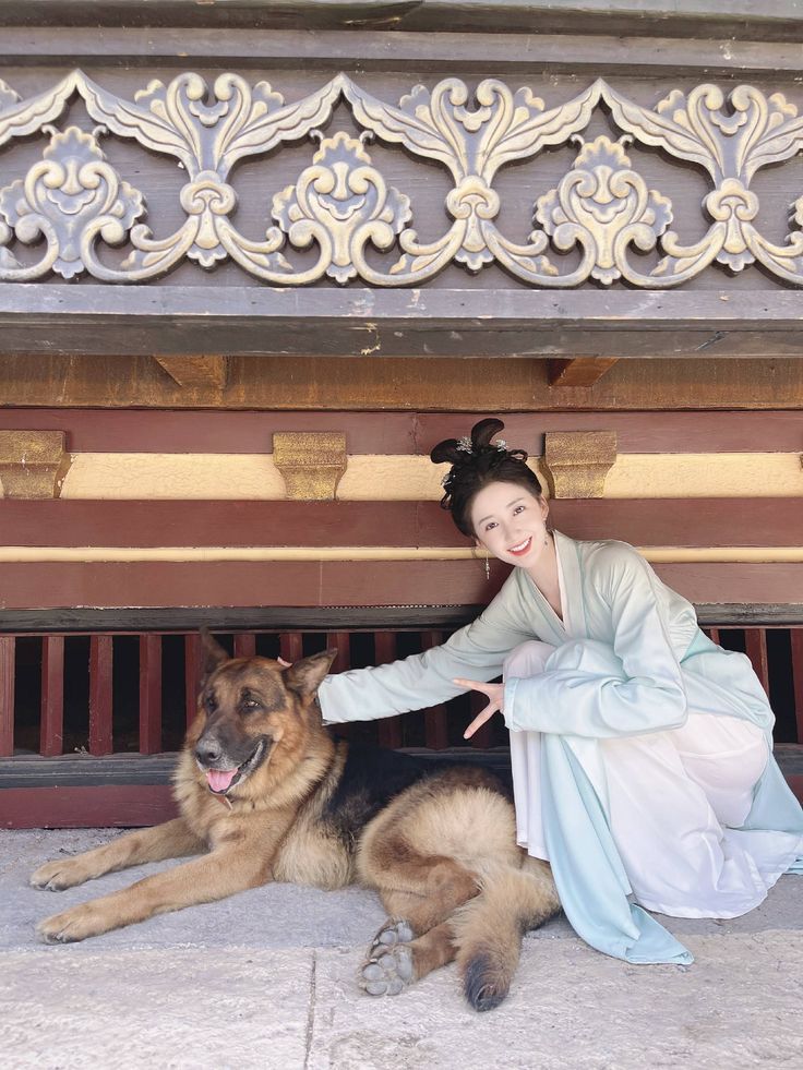 Reimagining the Cheongsam:Modernizing the Traditional Qipao for Modern Women Reimagining the Cheongsam:Modernizing the Traditional Qipao for Modern Women