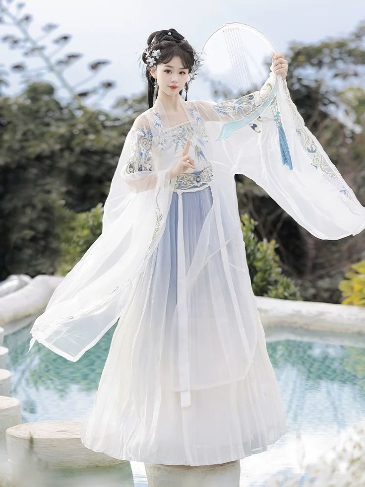 The Magnificent Five Heroes in Hanfu:The Story of the Five Tiger Generals The Magnificent Five Heroes in Hanfu:The Story of the Five Tiger Generals