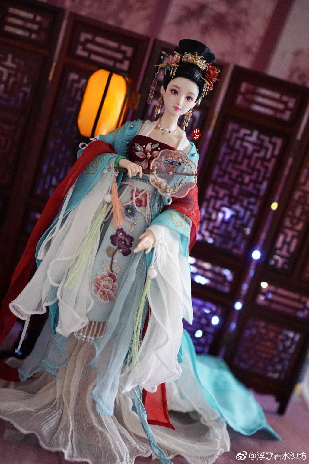The Girl Child in Red and White Hanfu:Embracing Traditional Elegance The Girl Child in Red and White Hanfu:Embracing Traditional Elegance