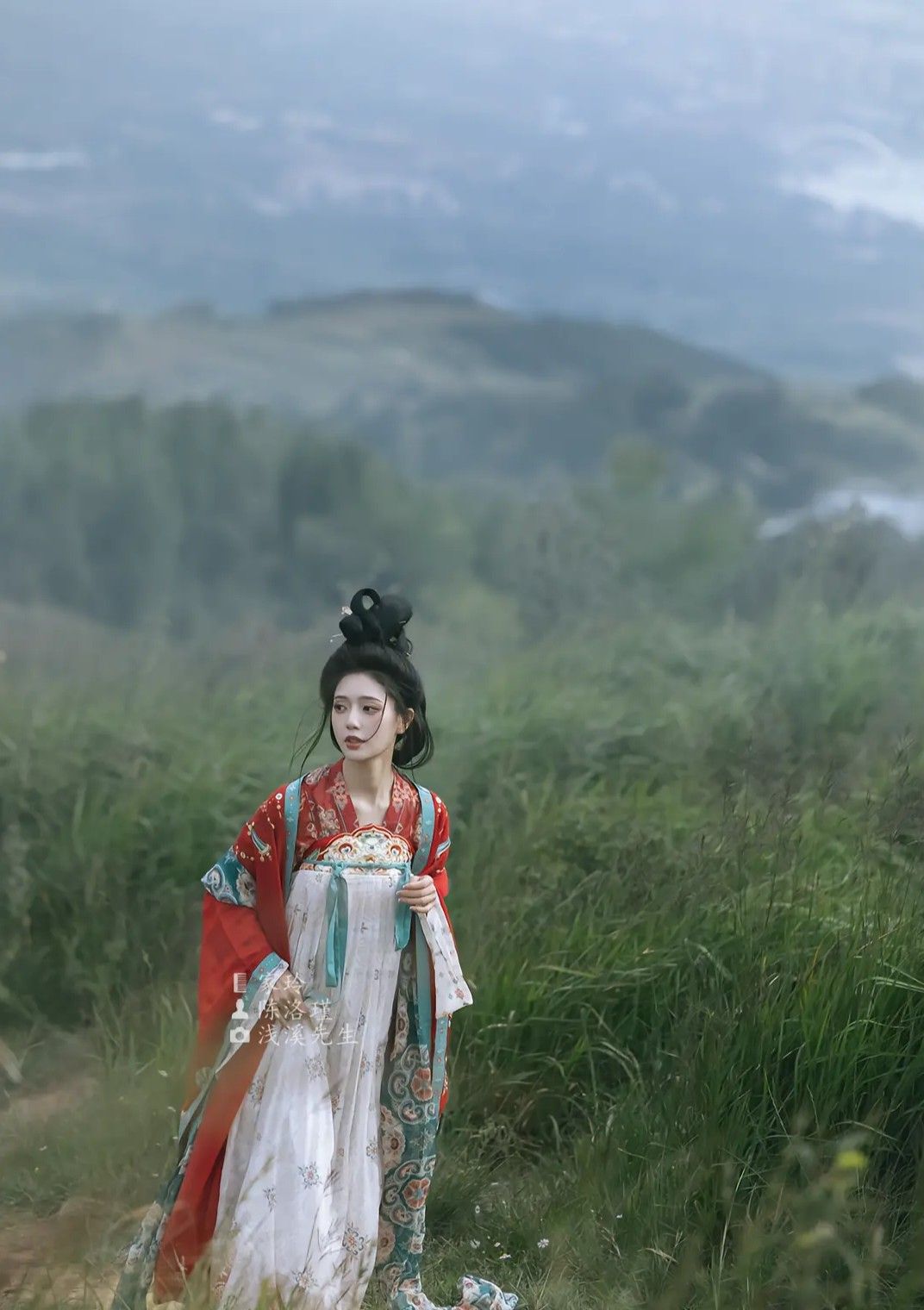Summer Fashion:Childrens Traditional Hanfu Dress with a Modern Twist Summer Fashion:Childrens Traditional Hanfu Dress with a Modern Twist